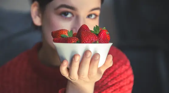 Benefits of Strawberry for Healthy and Glowing Skin and How We Can Incorporate It into Our Daily Skincare Routine